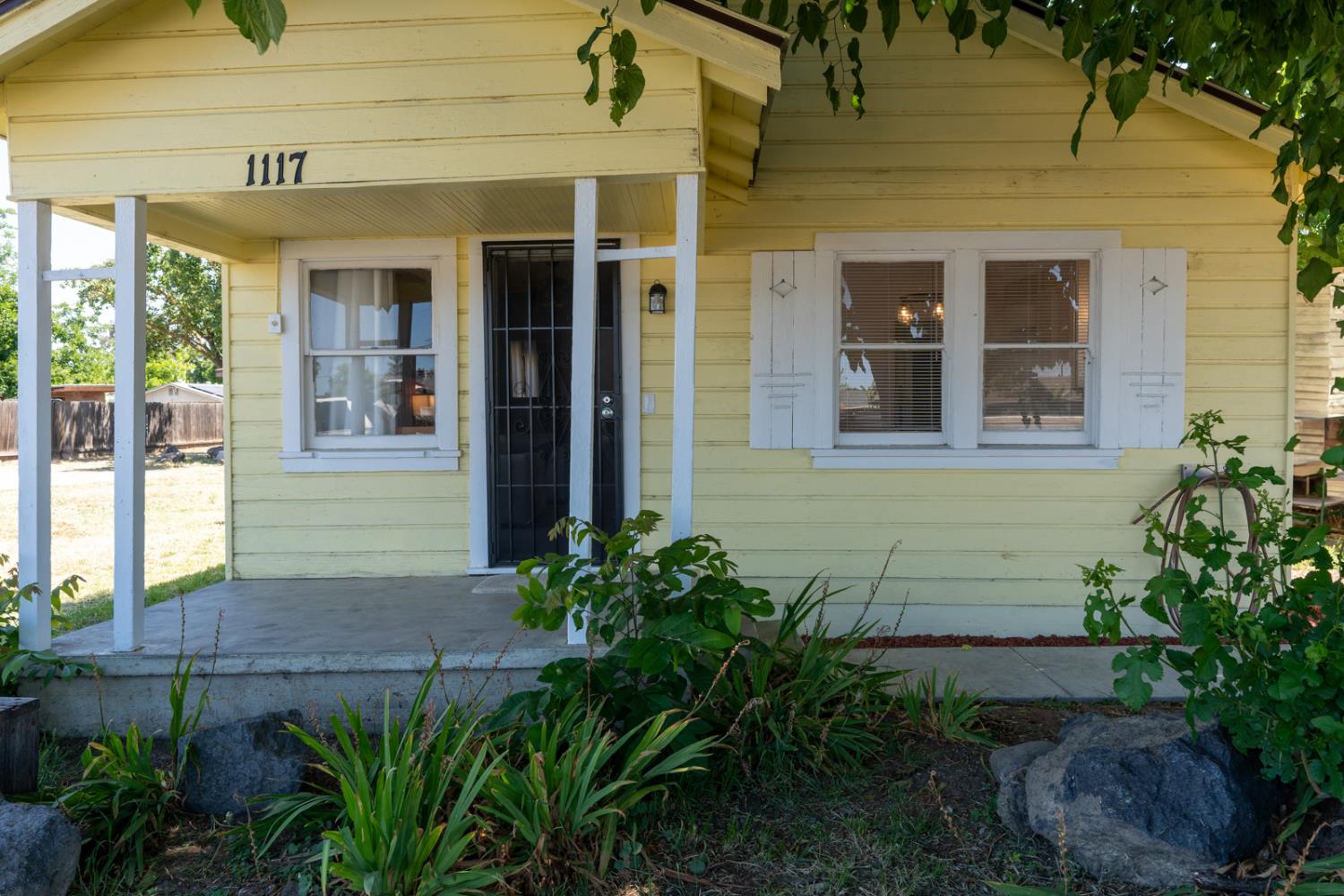 1117 Center Avenue