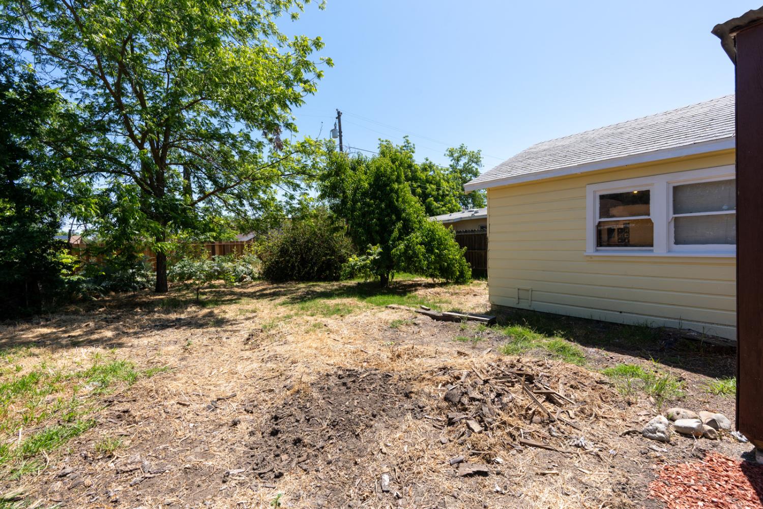 1117 Center Avenue