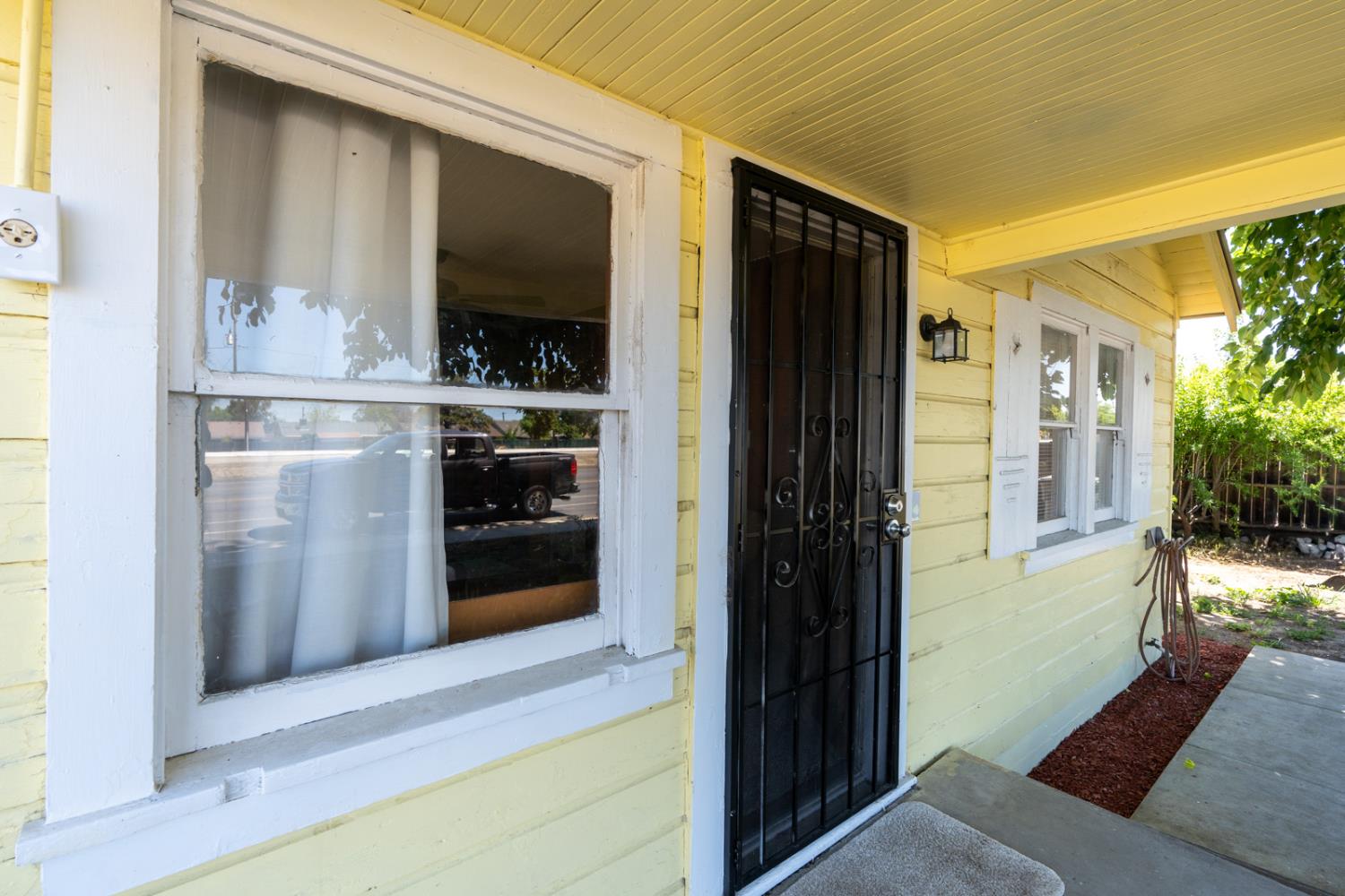 1117 Center Avenue