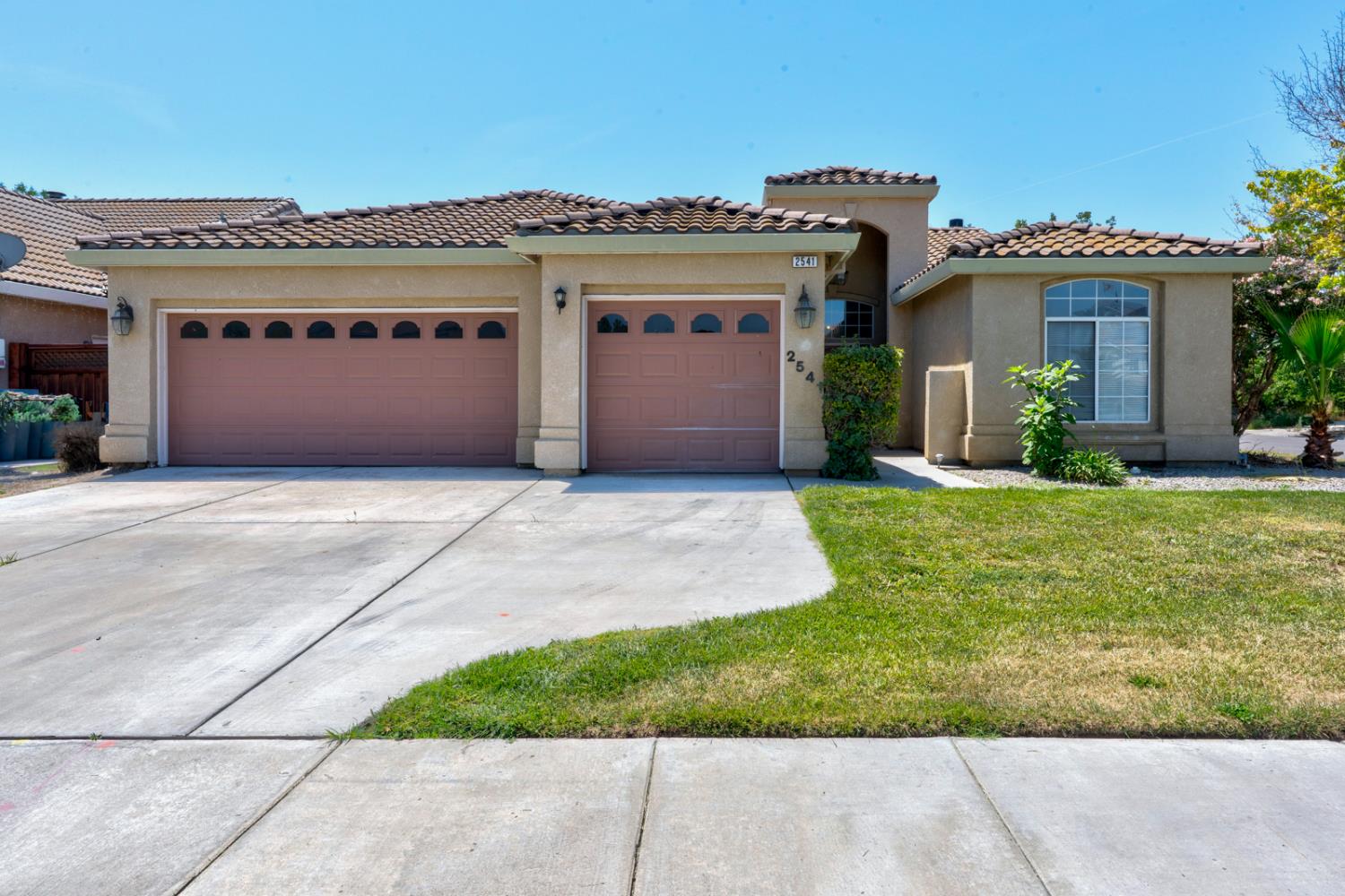 2541 Canvasback Drive