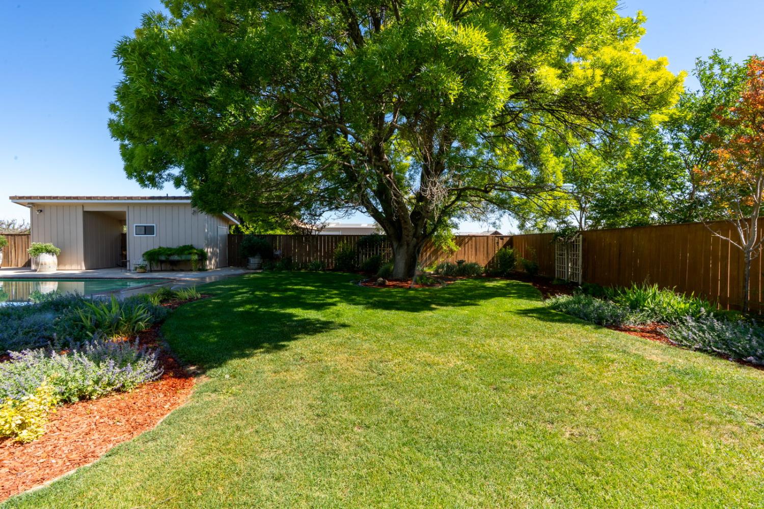 22650 W Sunset Avenue