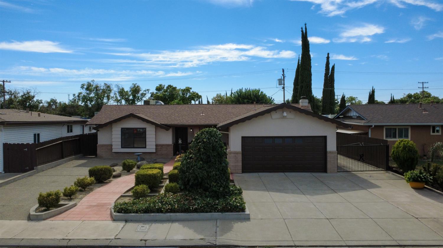 163 N Santa Rosa Street