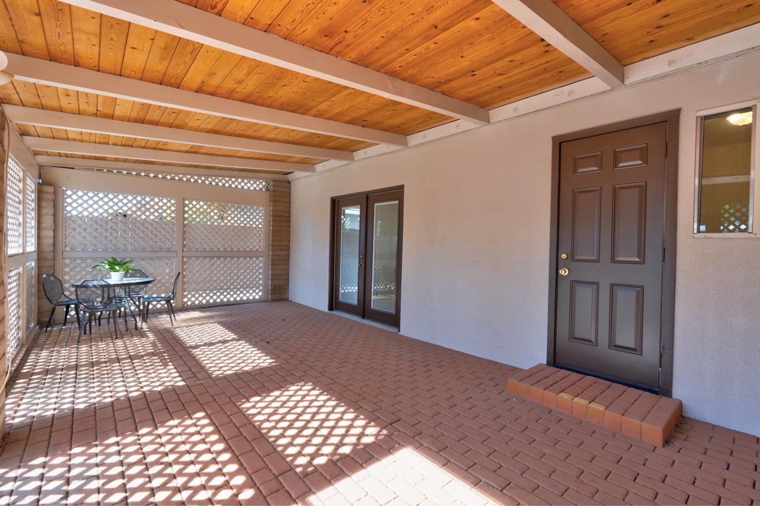 163 N Santa Rosa Street