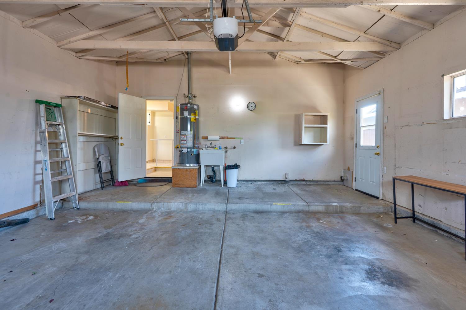 163 N Santa Rosa Street