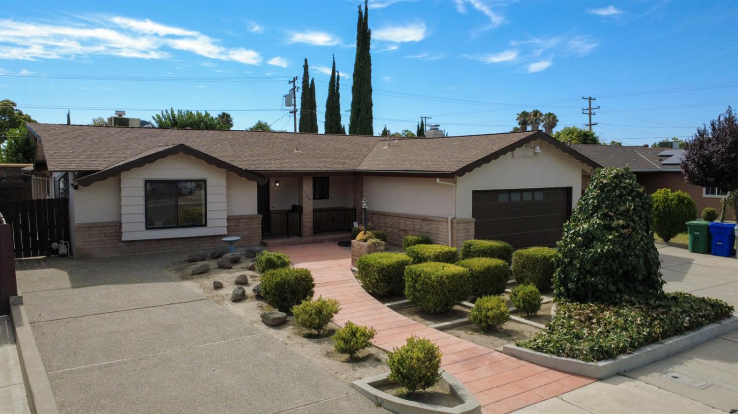 163 N Santa Rosa Street