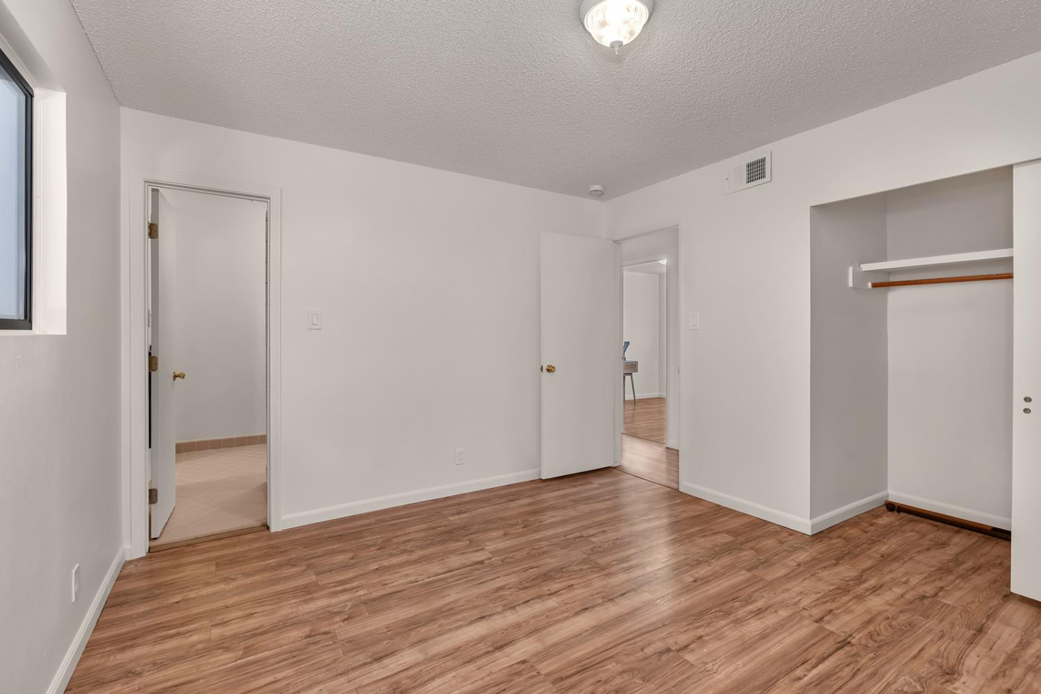 163 N Santa Rosa Street