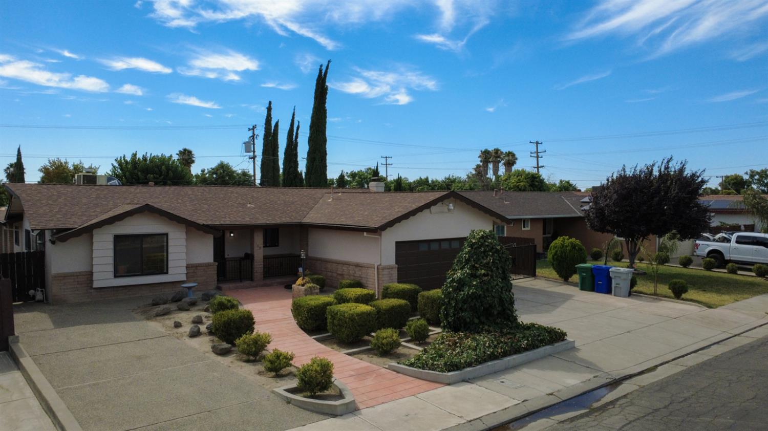 163 N Santa Rosa Street