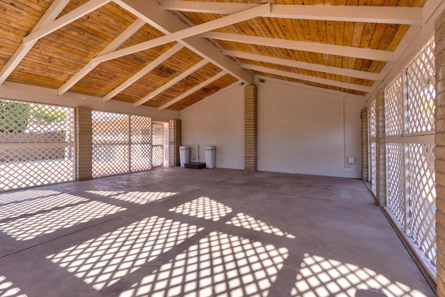 163 N Santa Rosa Street