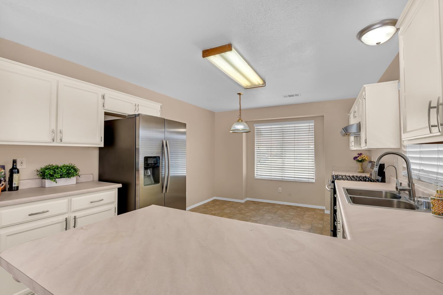 128 Chardonnay Street