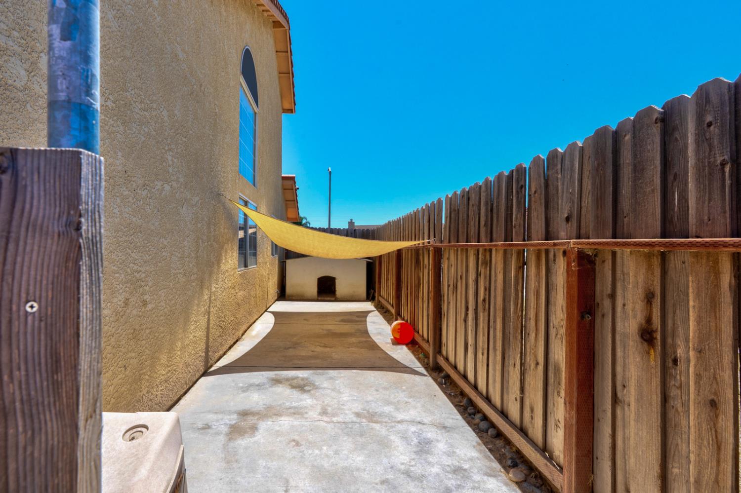 128 Chardonnay Street