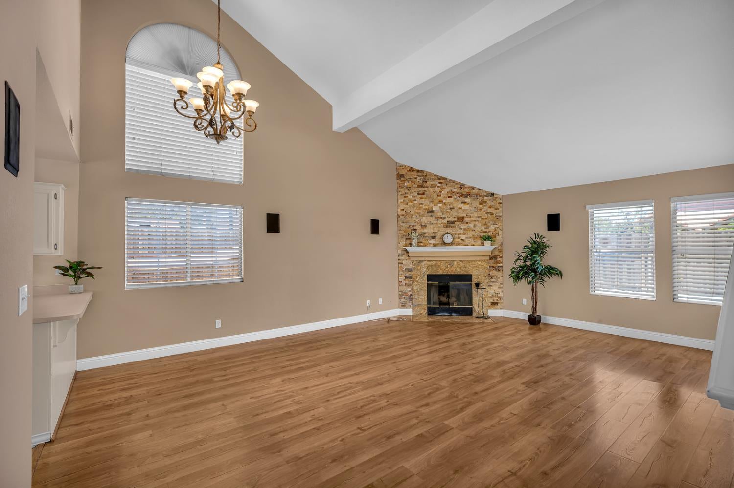 128 Chardonnay Street