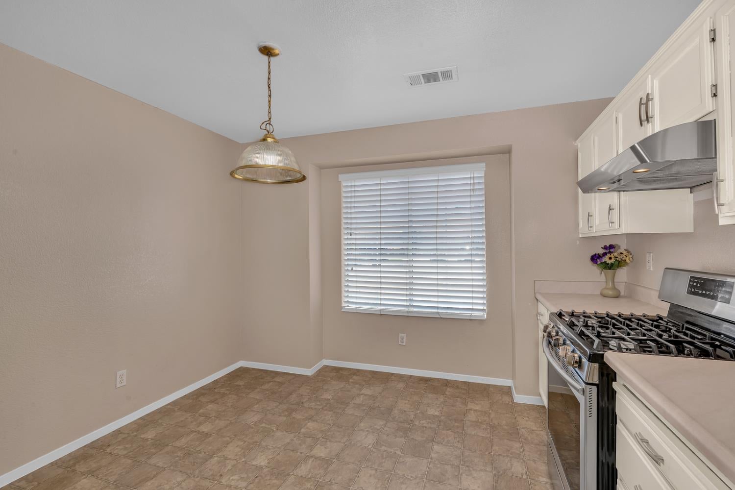 128 Chardonnay Street