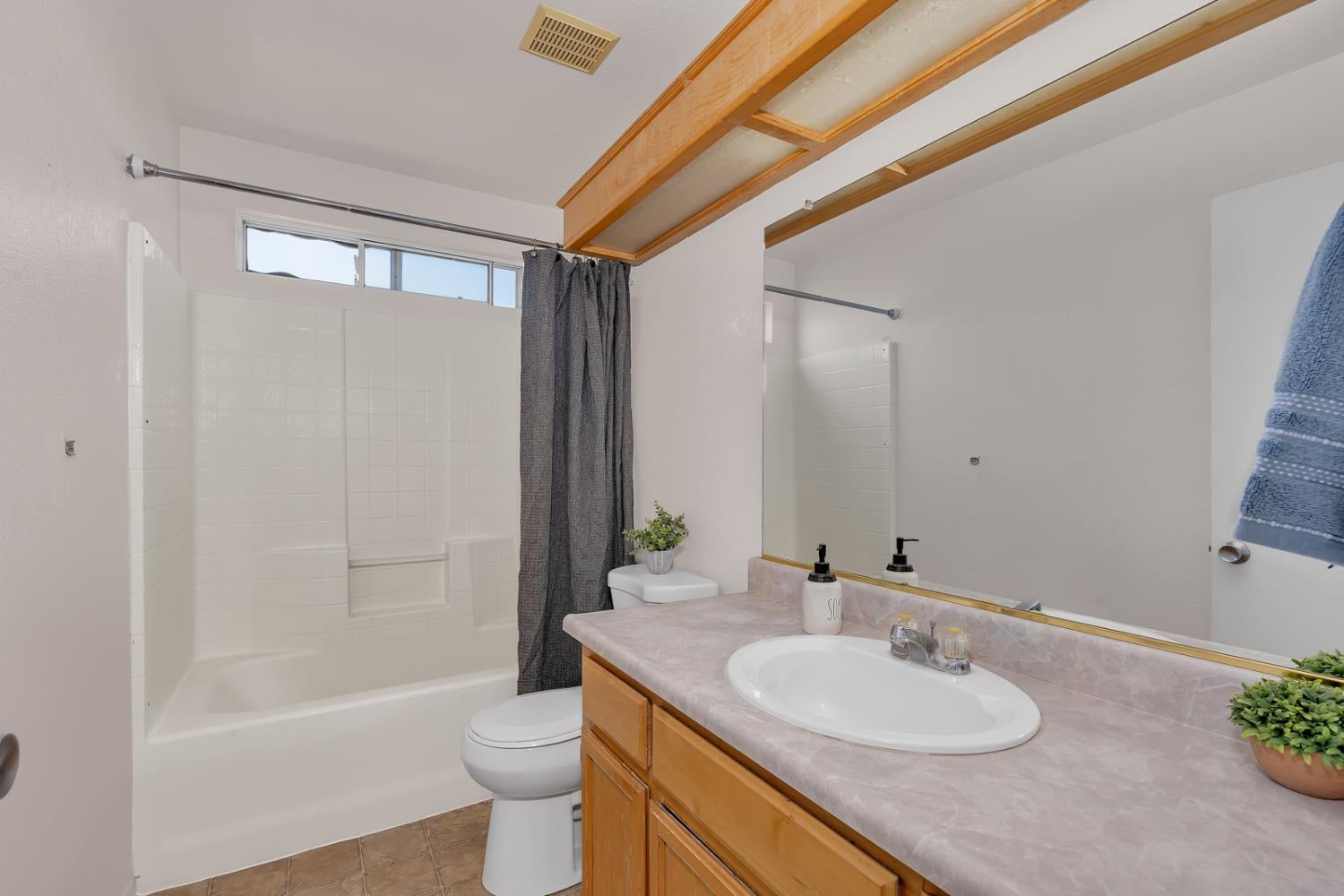 128 Chardonnay Street