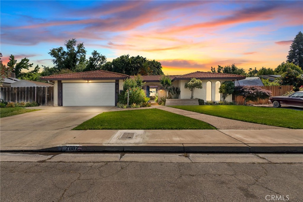 2882 El Camino Real
