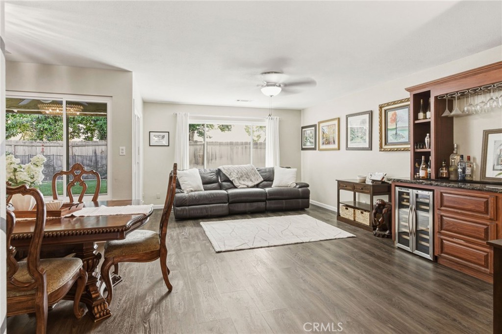 2882 El Camino Real