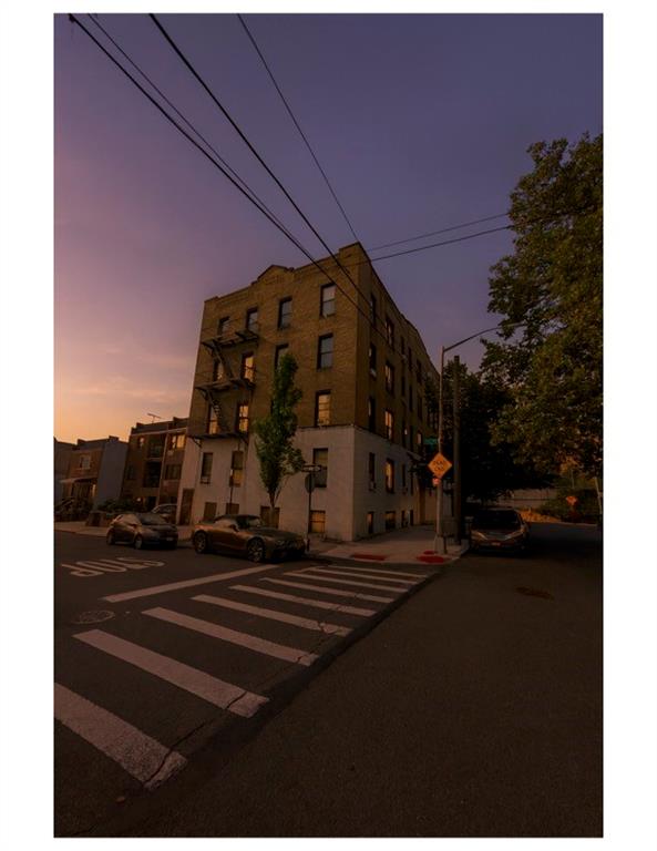293 Dahlgren Place 2b