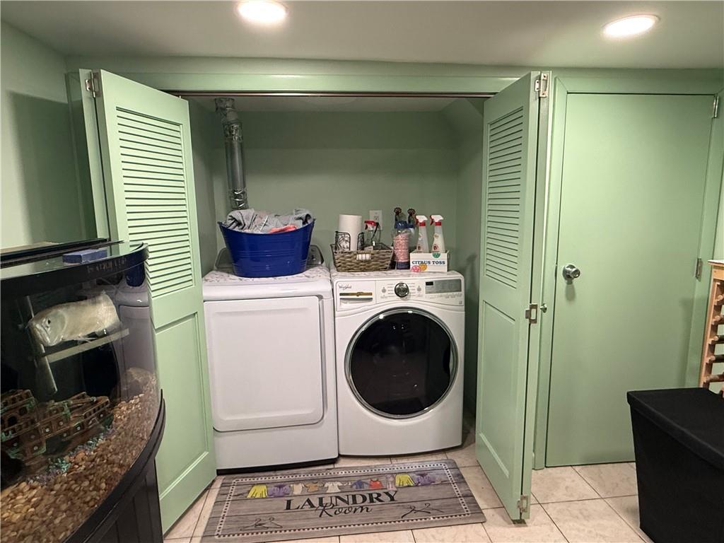 2044 West 8th Street