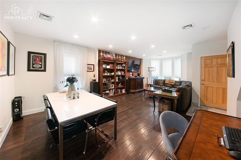 914 Bay Ridge Parkway