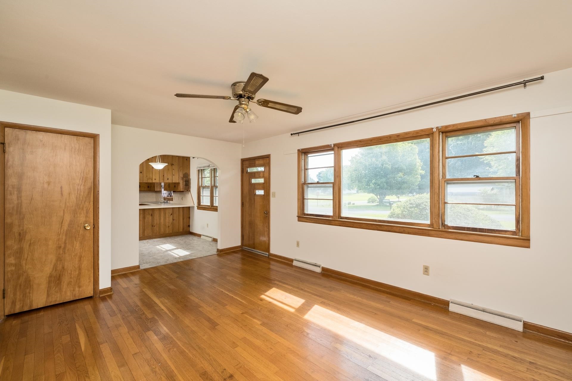 1203 ELM AVE