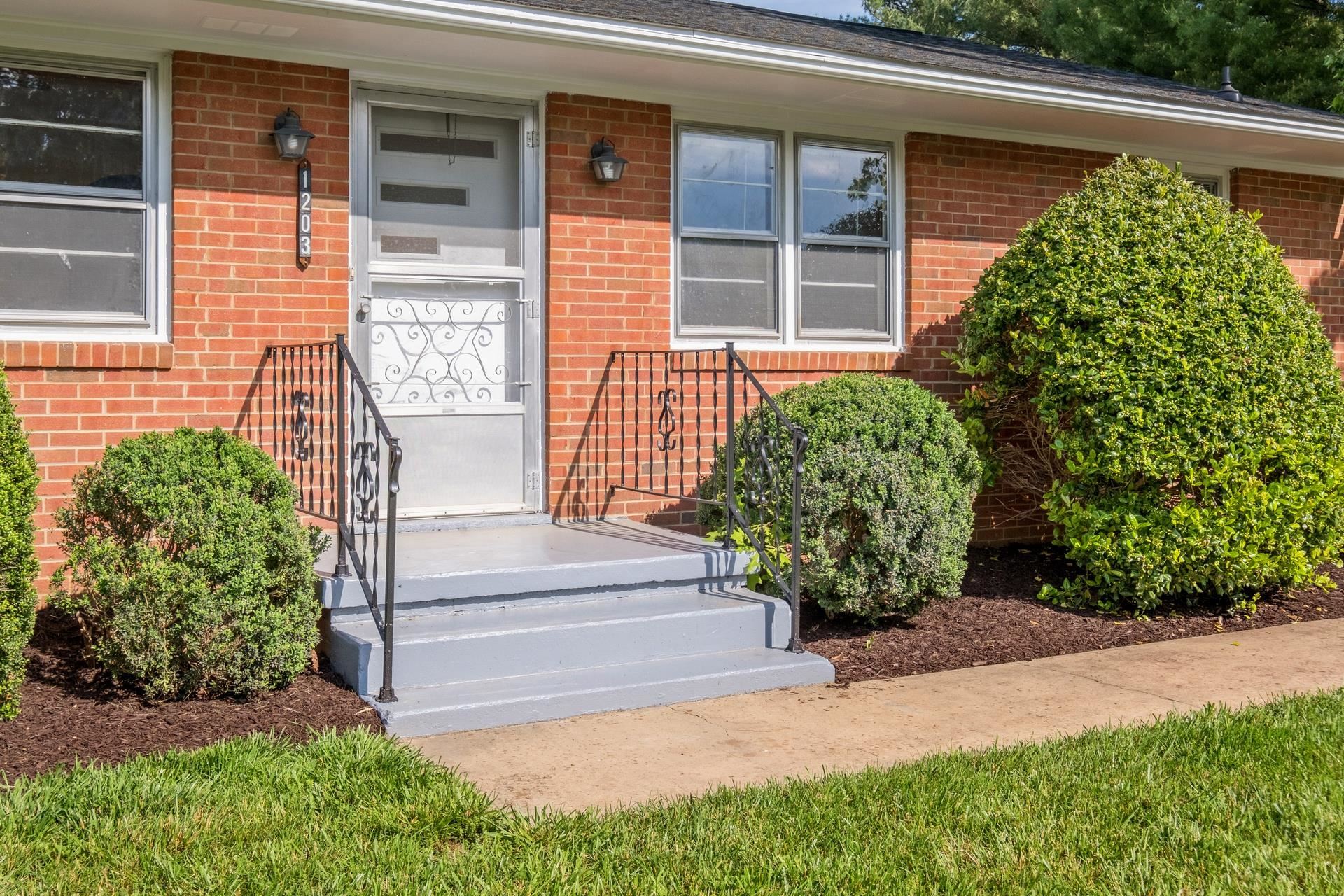 1203 ELM AVE