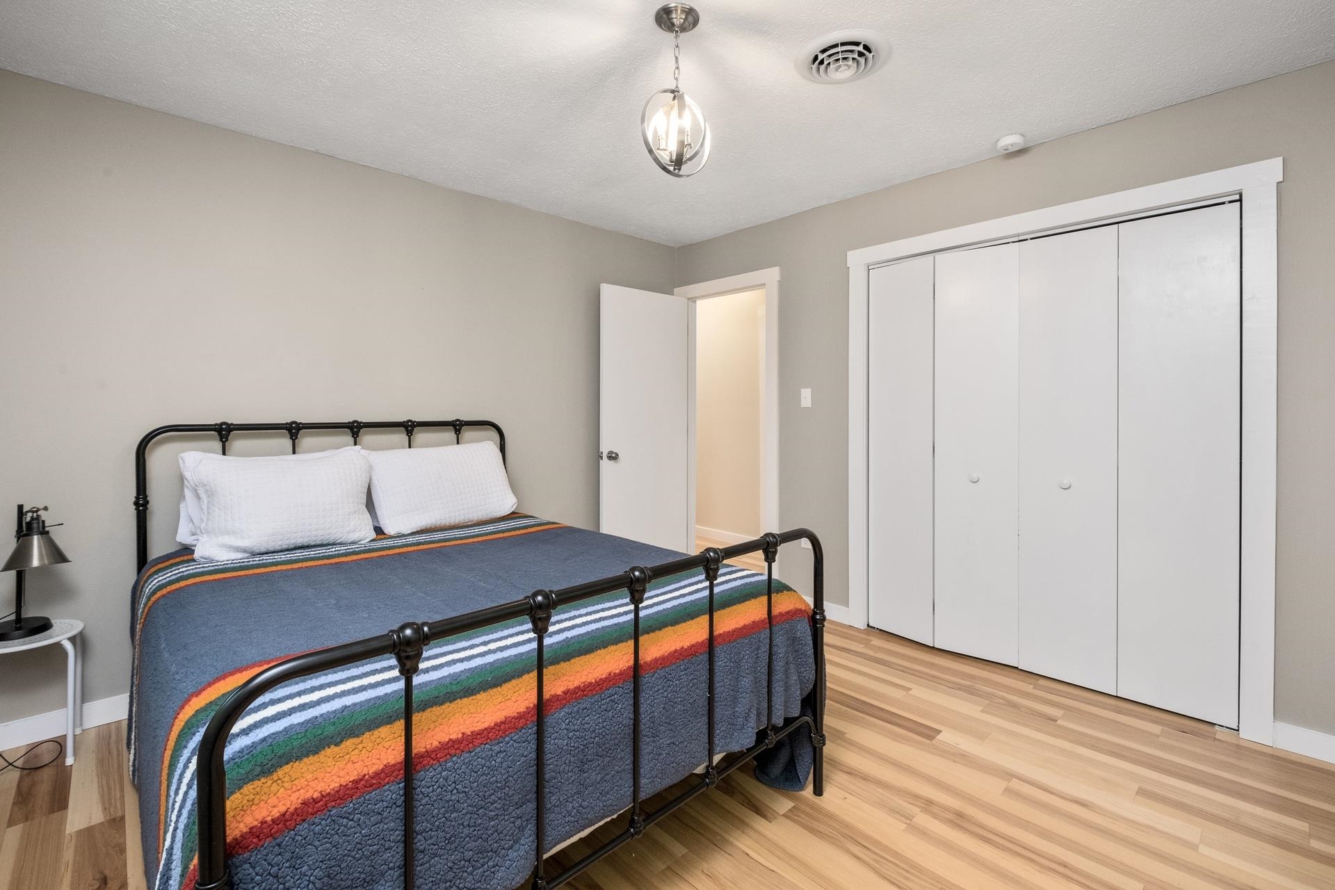 102 BITTERNUT LN