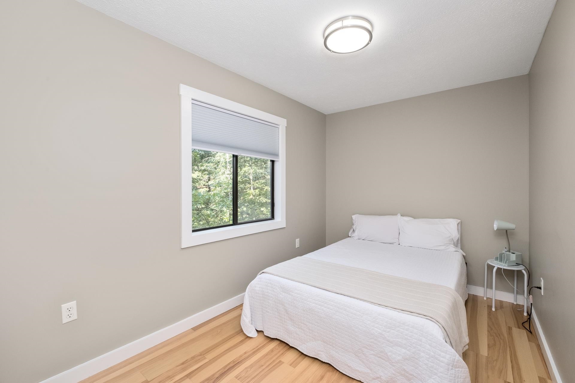 102 BITTERNUT LN
