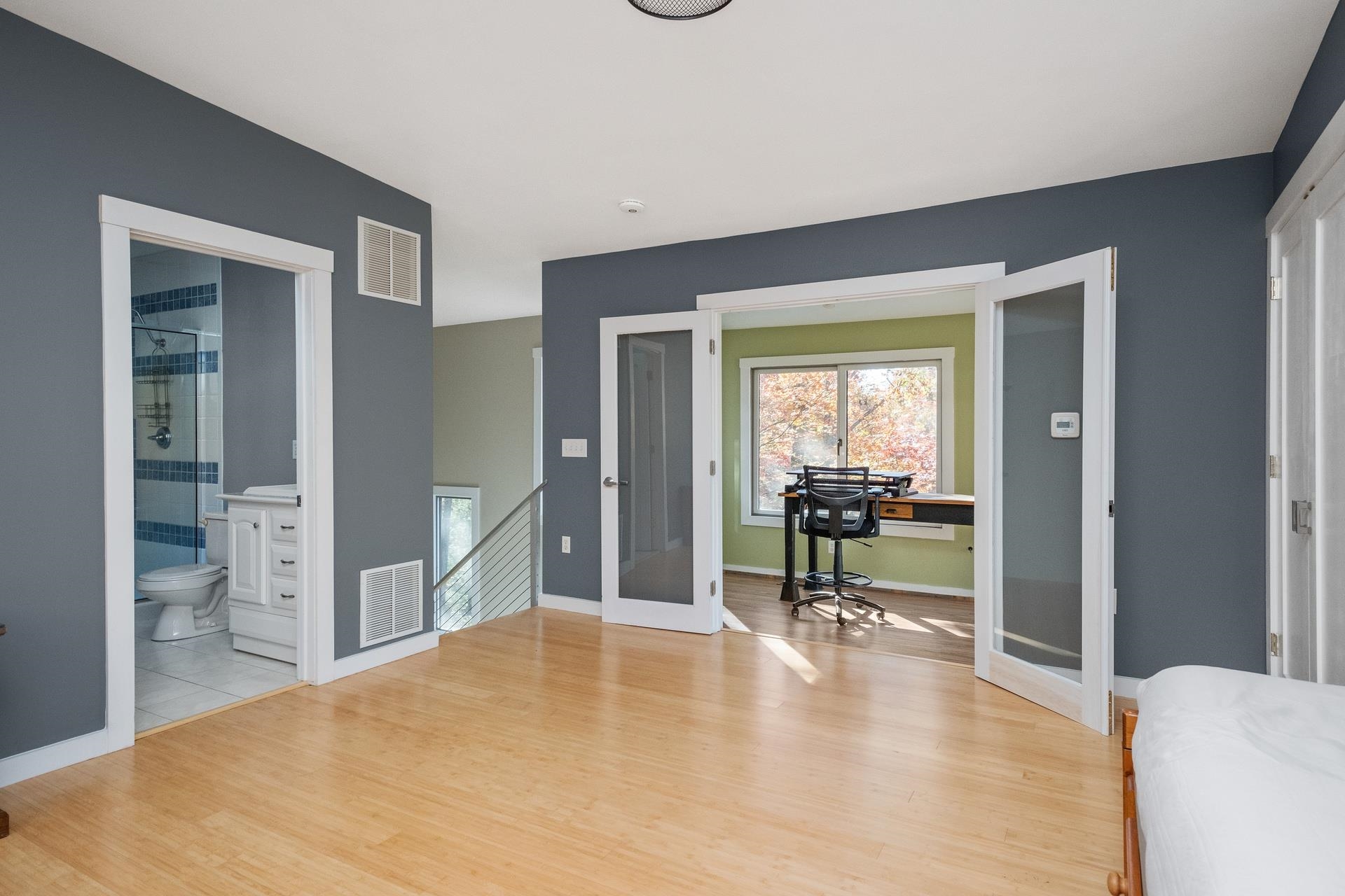 425 BREEZE WAY