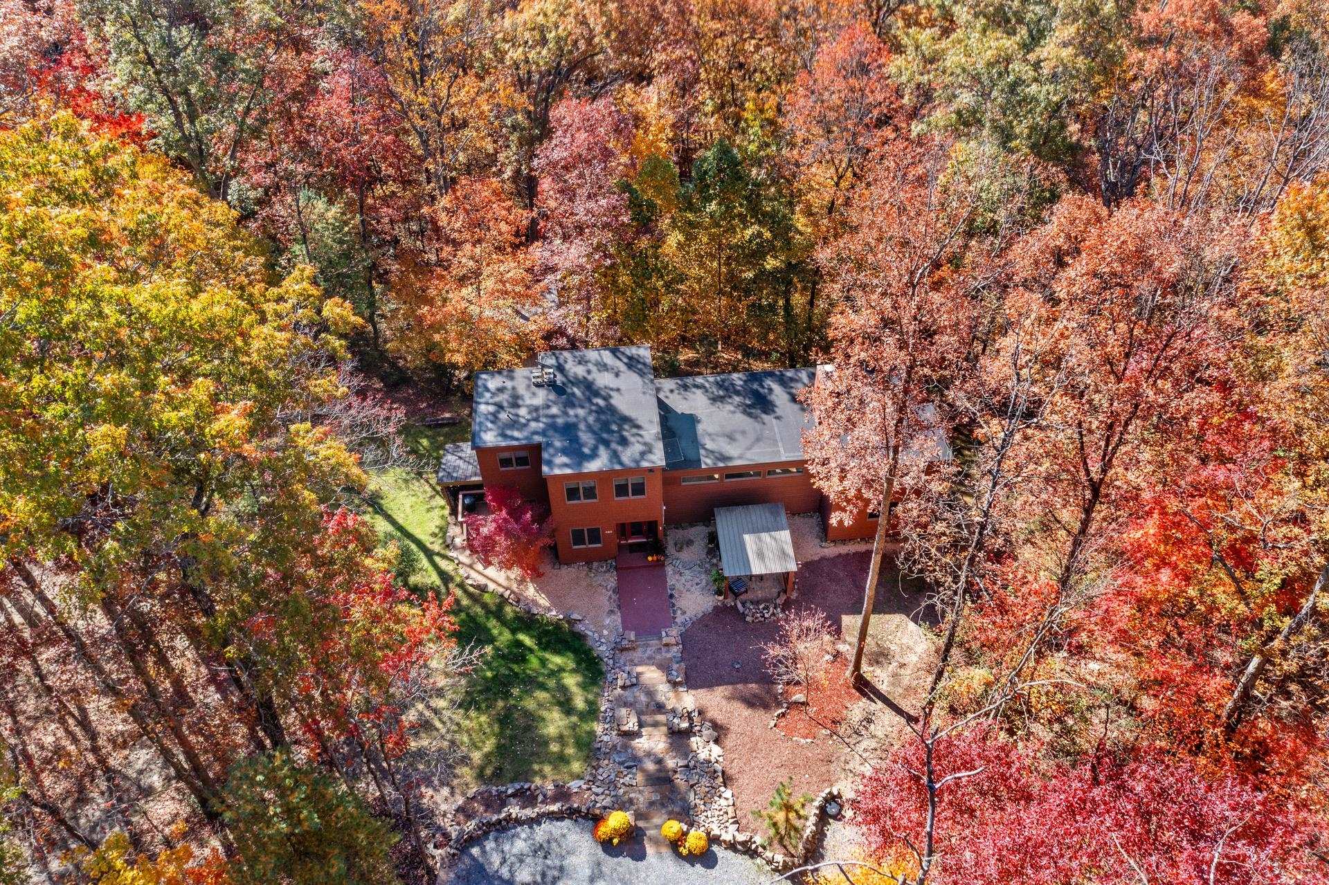 425 BREEZE WAY