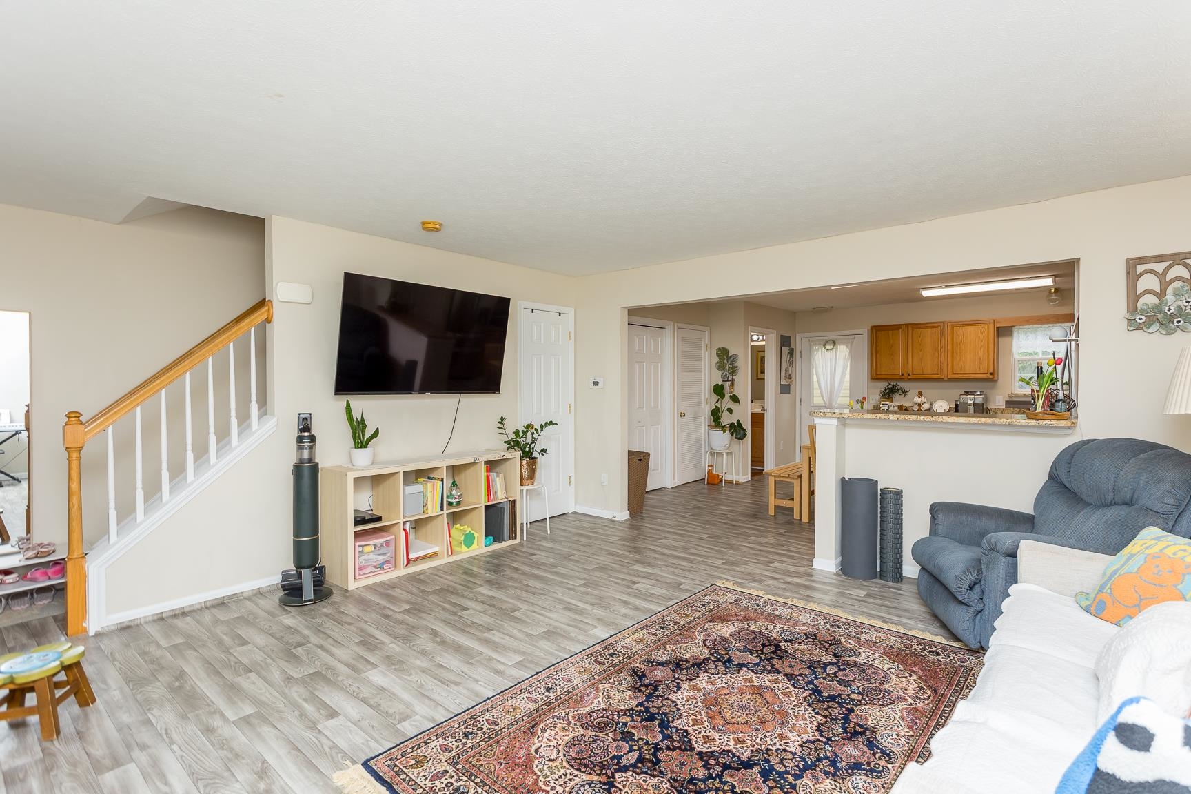 321 EMERSON LN