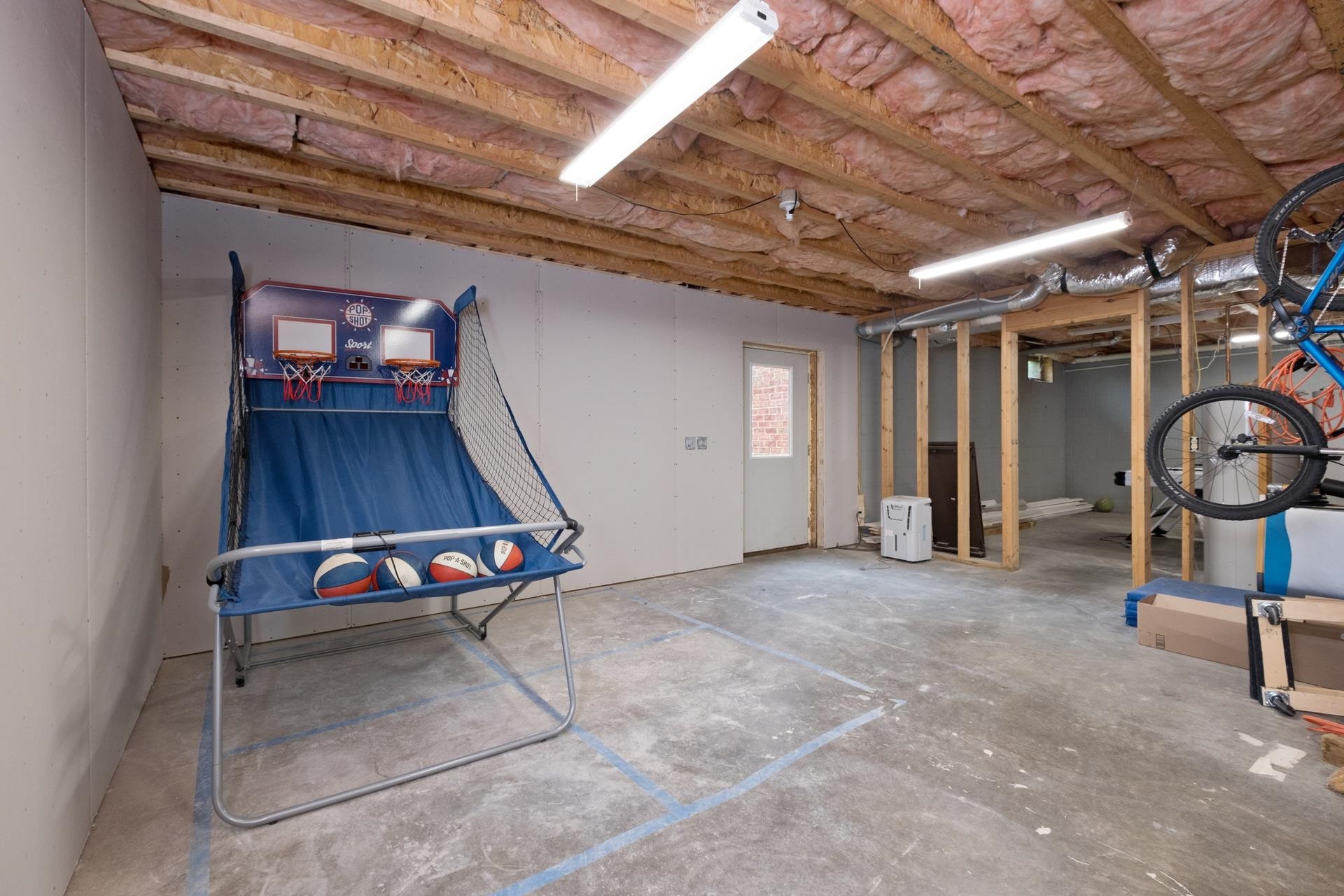 109 LEAVEL CT