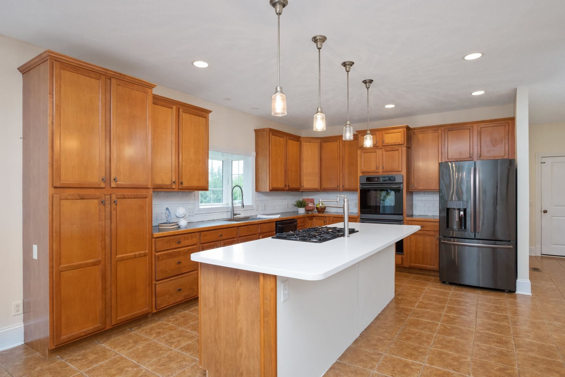 109 LEAVEL CT