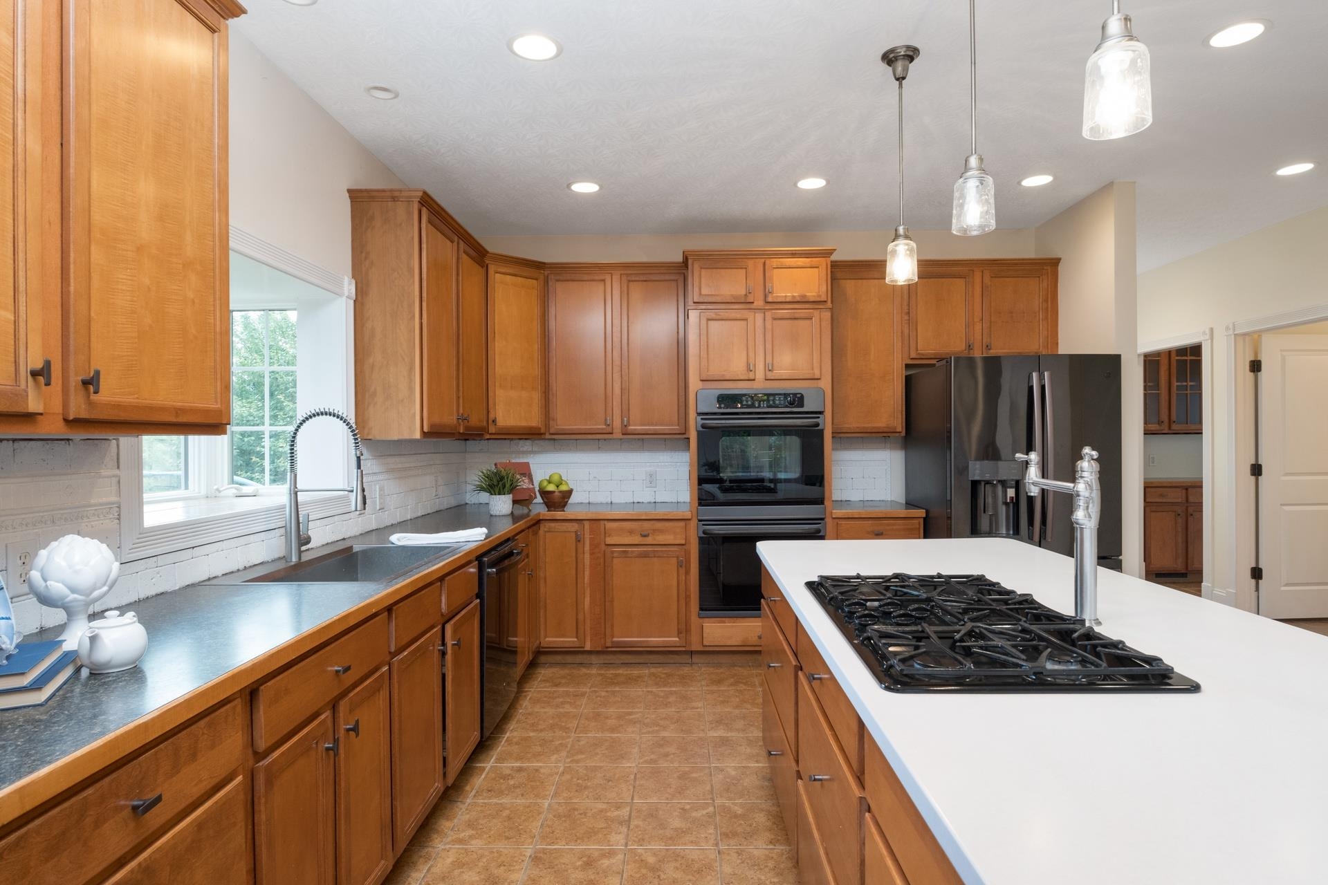 109 LEAVEL CT