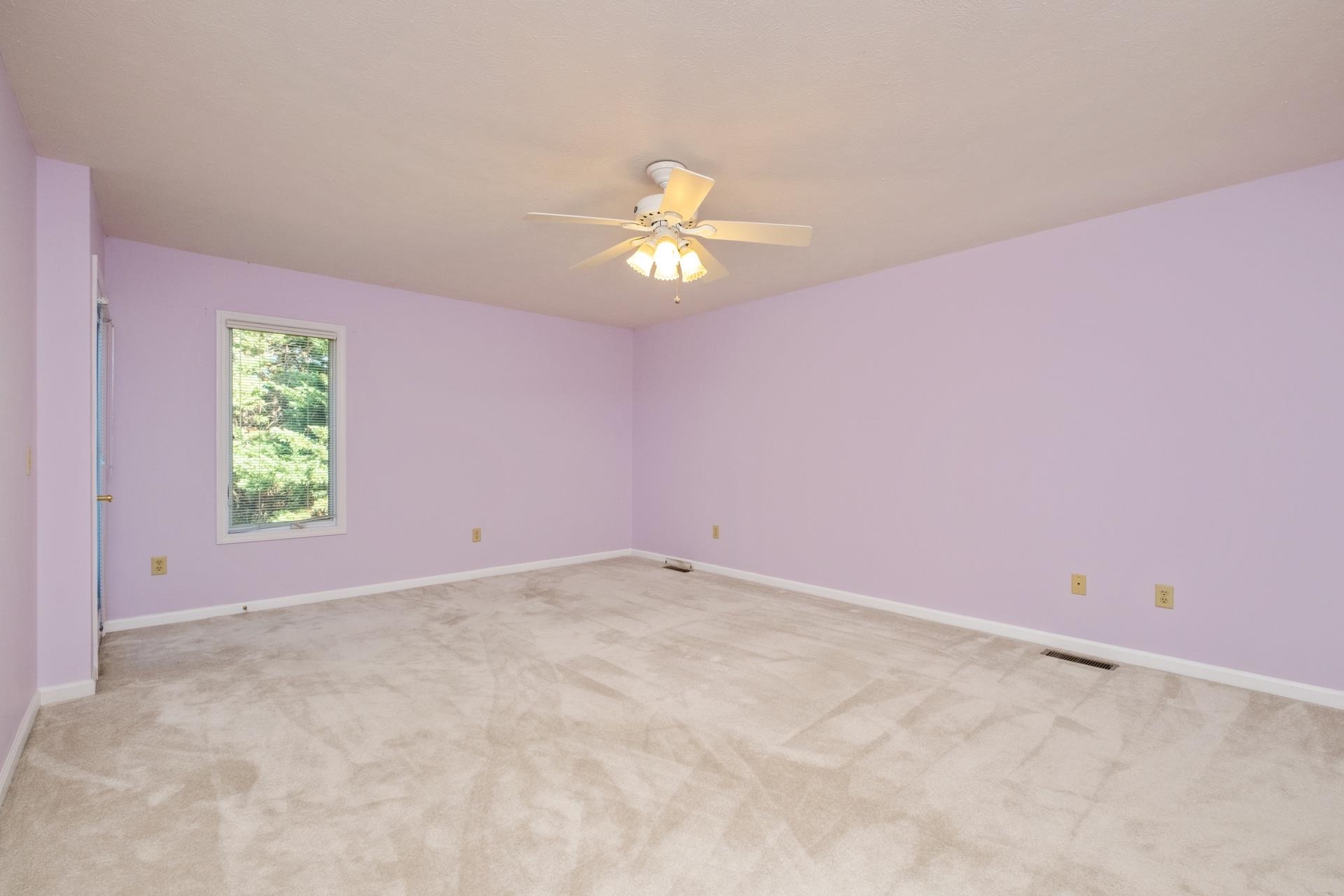 2221 LAKE TERRACE DR