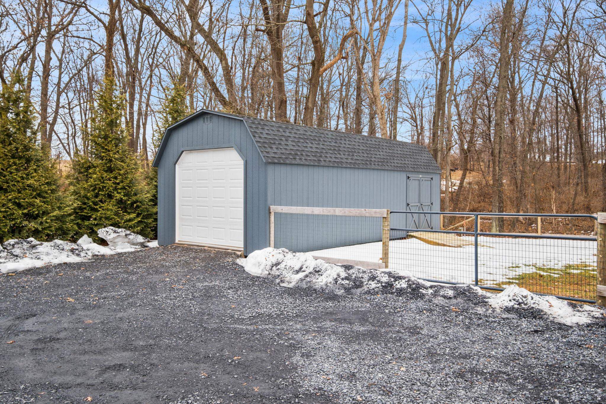 2531 HERMITAGE RD