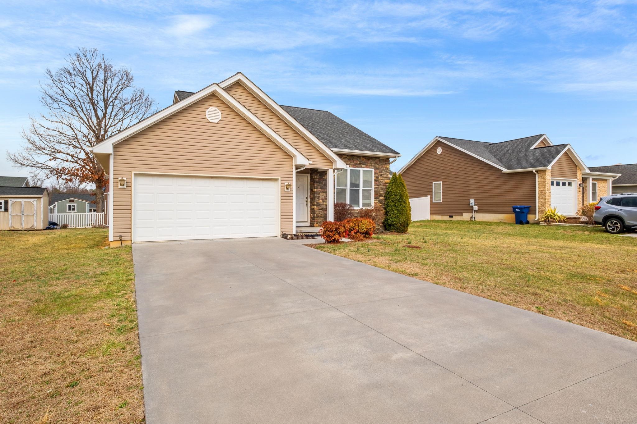 1312 DULCIMER LN