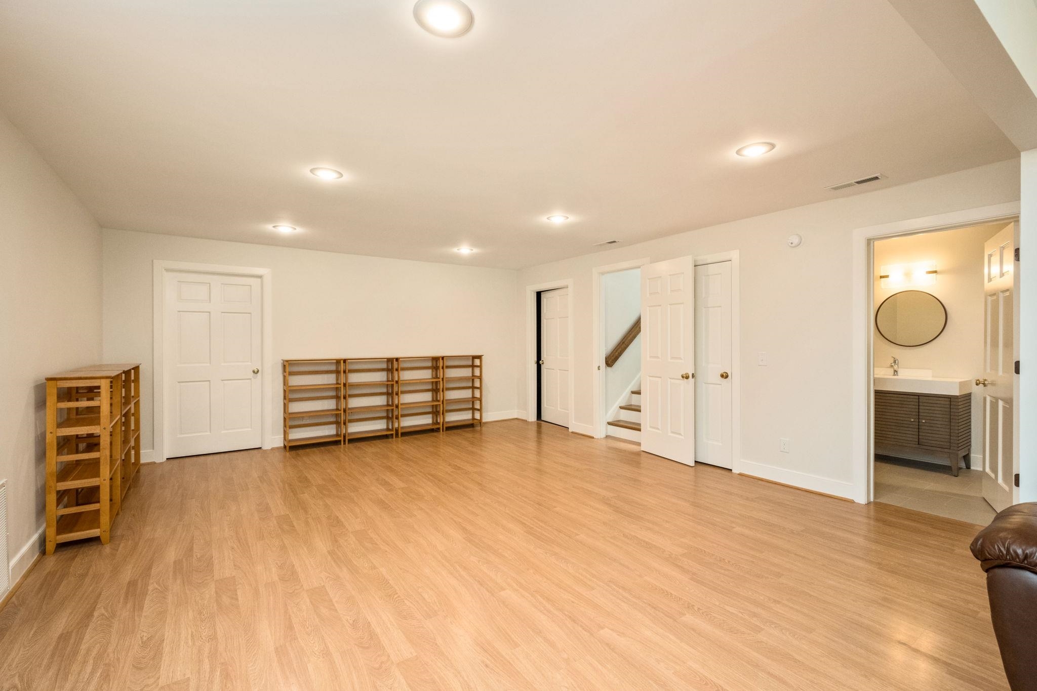 3340 BAYBROOK DR