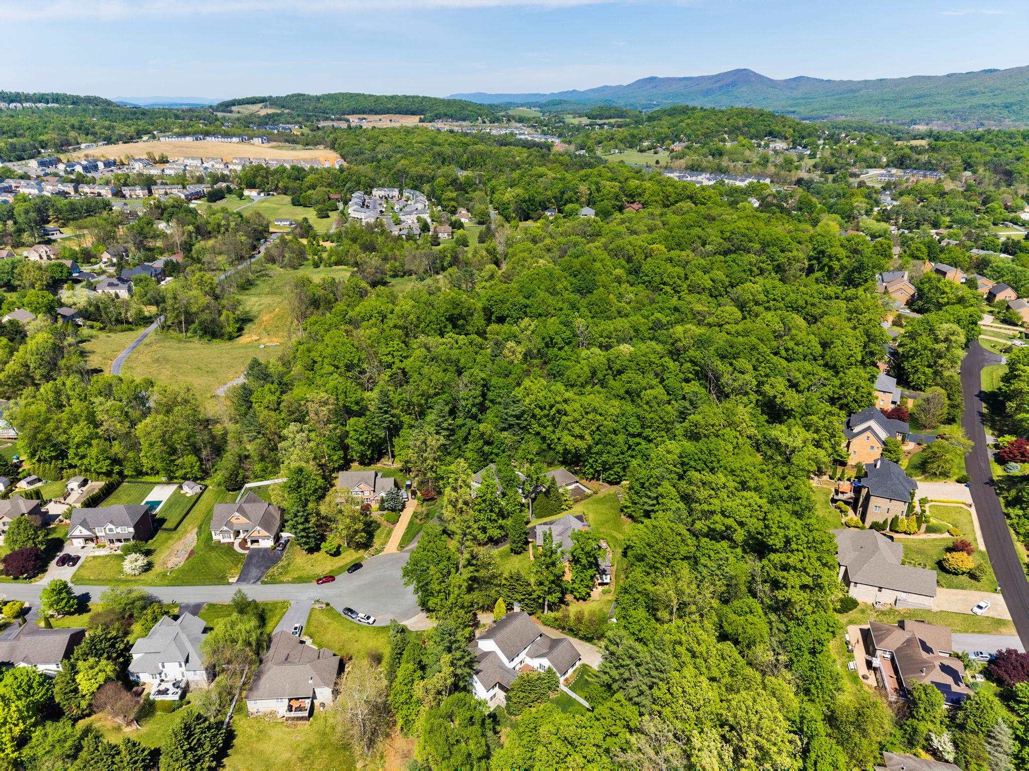 3340 BAYBROOK DR