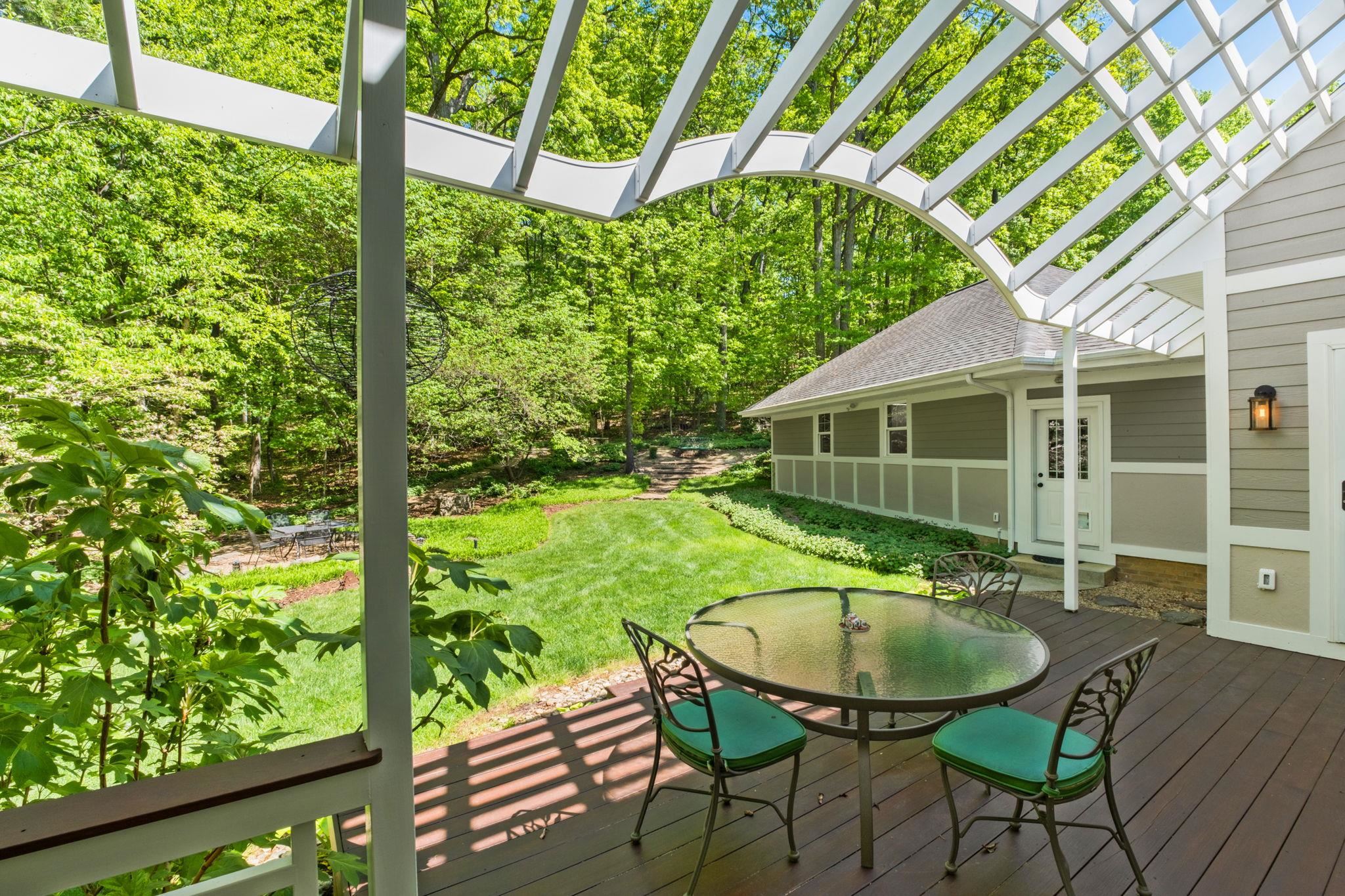 3340 BAYBROOK DR