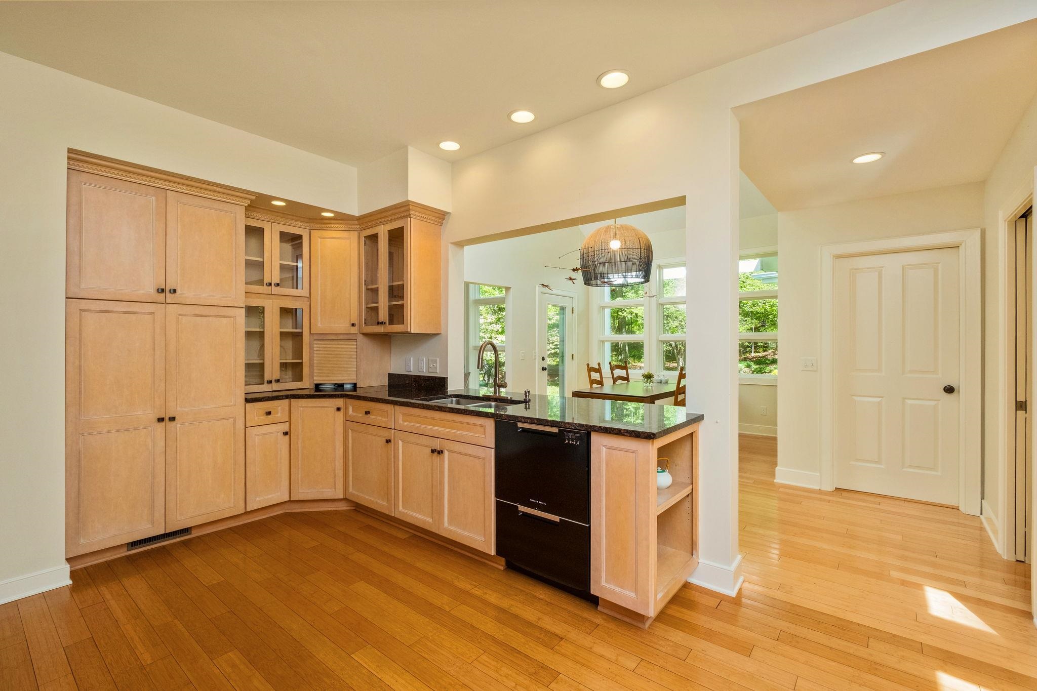 3340 BAYBROOK DR