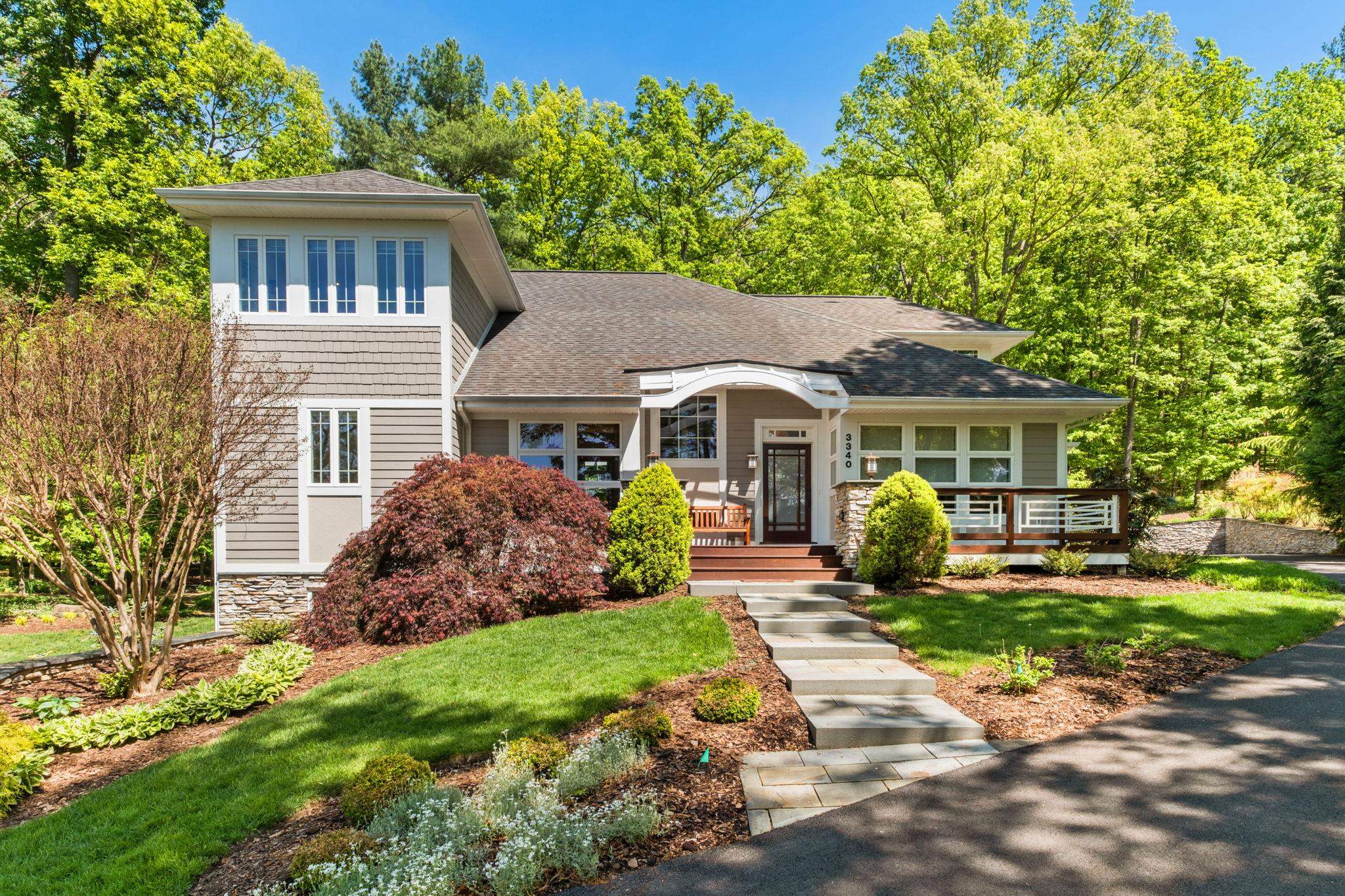 3340 BAYBROOK DR