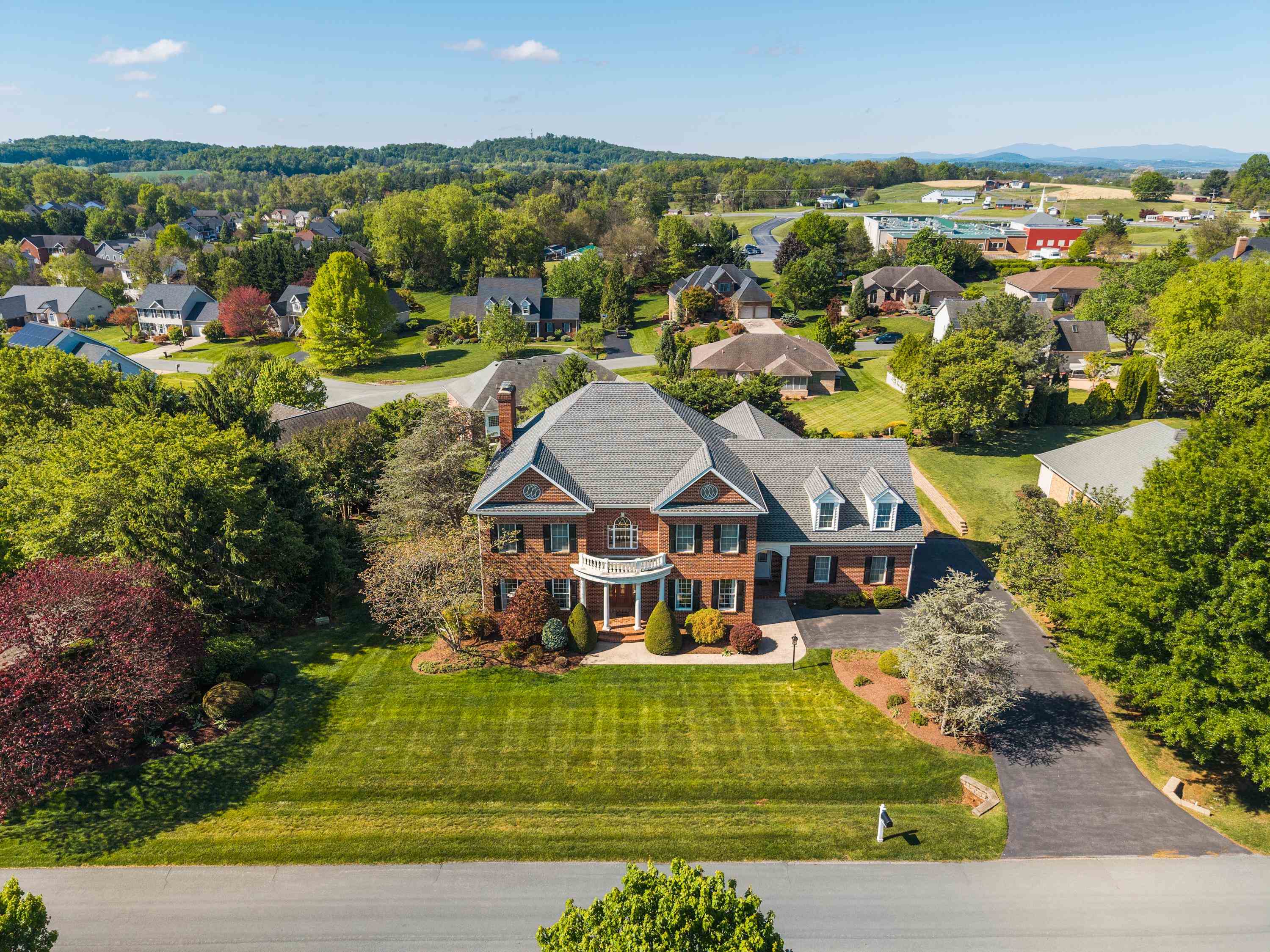 2945 BROOKSTONE DR