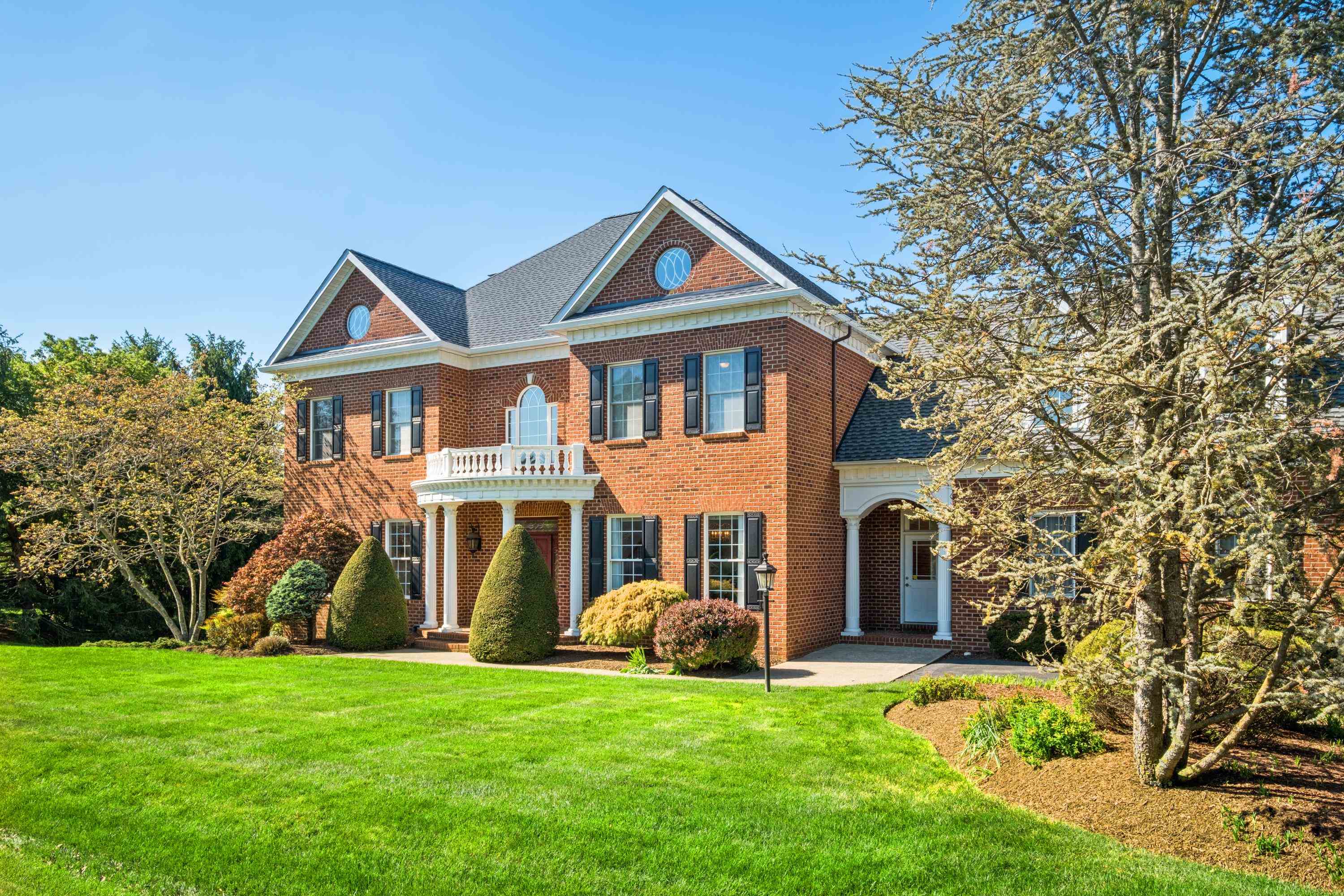 2945 BROOKSTONE DR