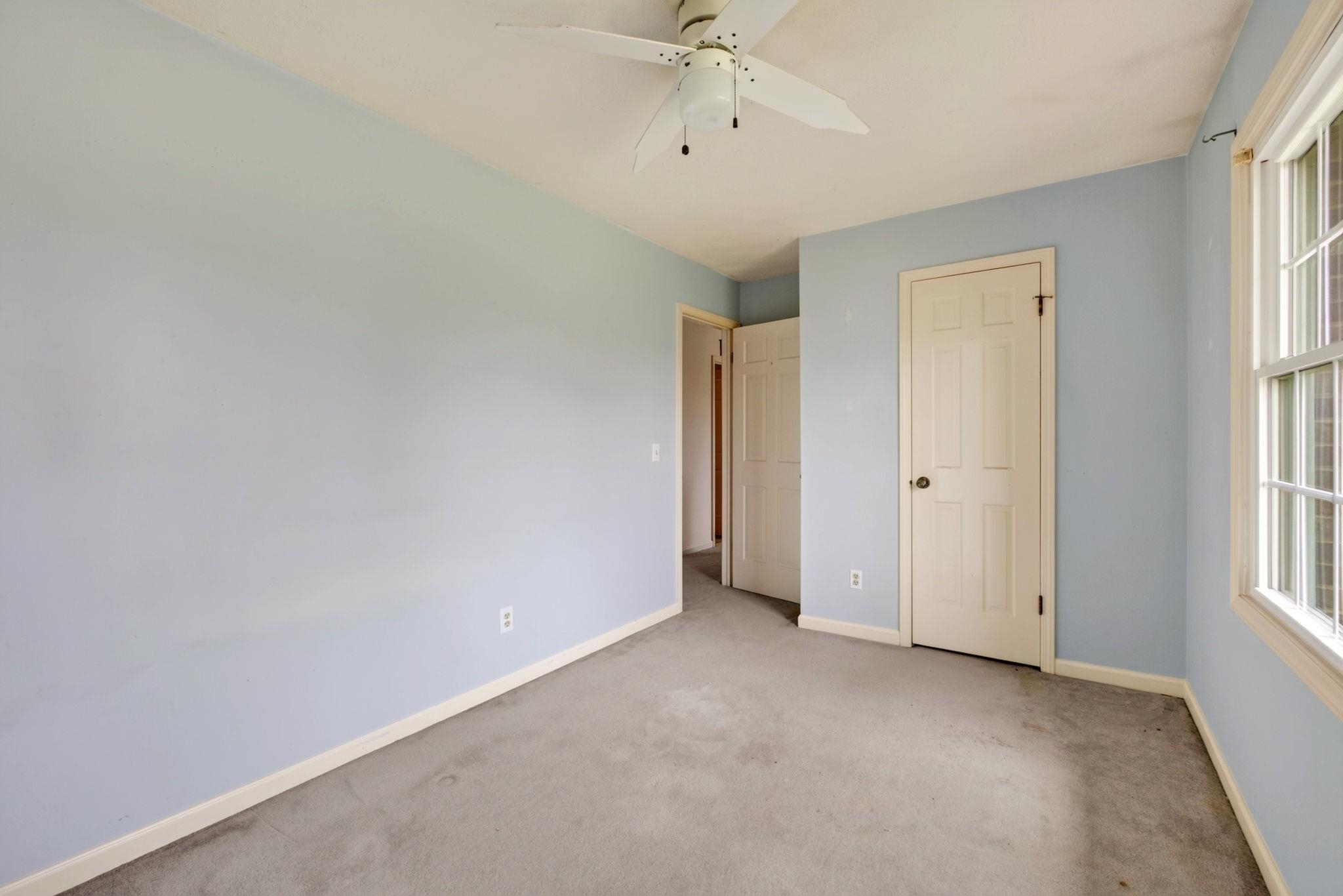 106 HILLSIDE AVE