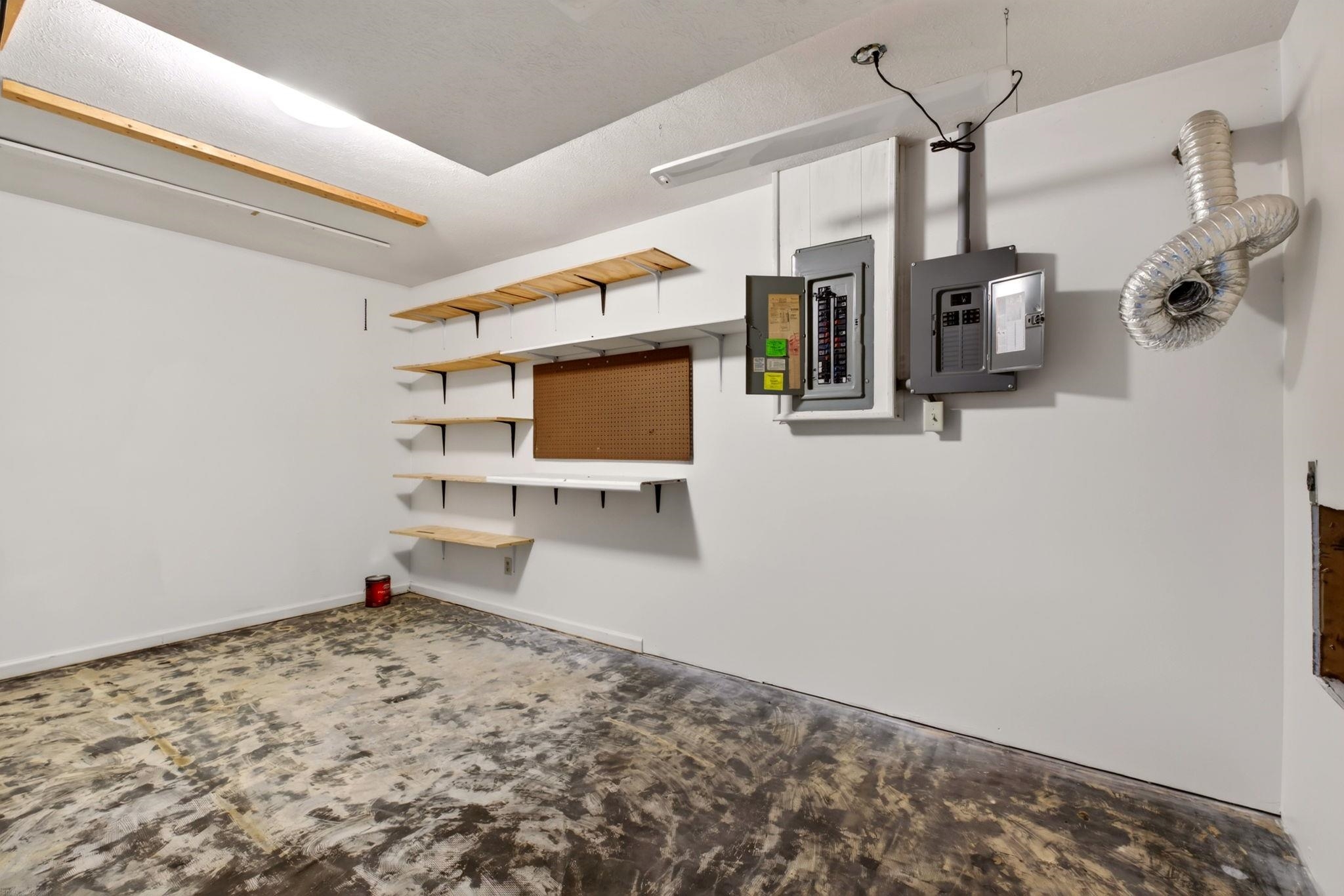 106 HILLSIDE AVE