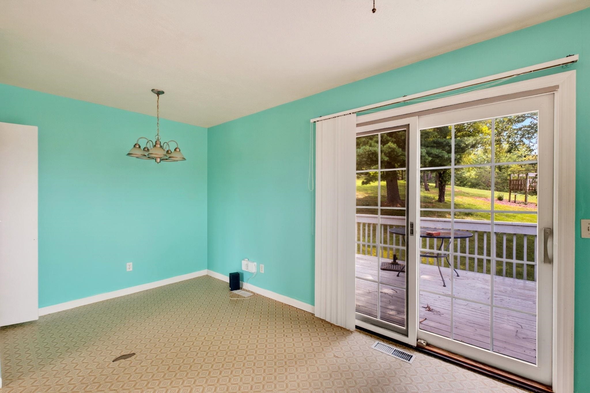 106 HILLSIDE AVE