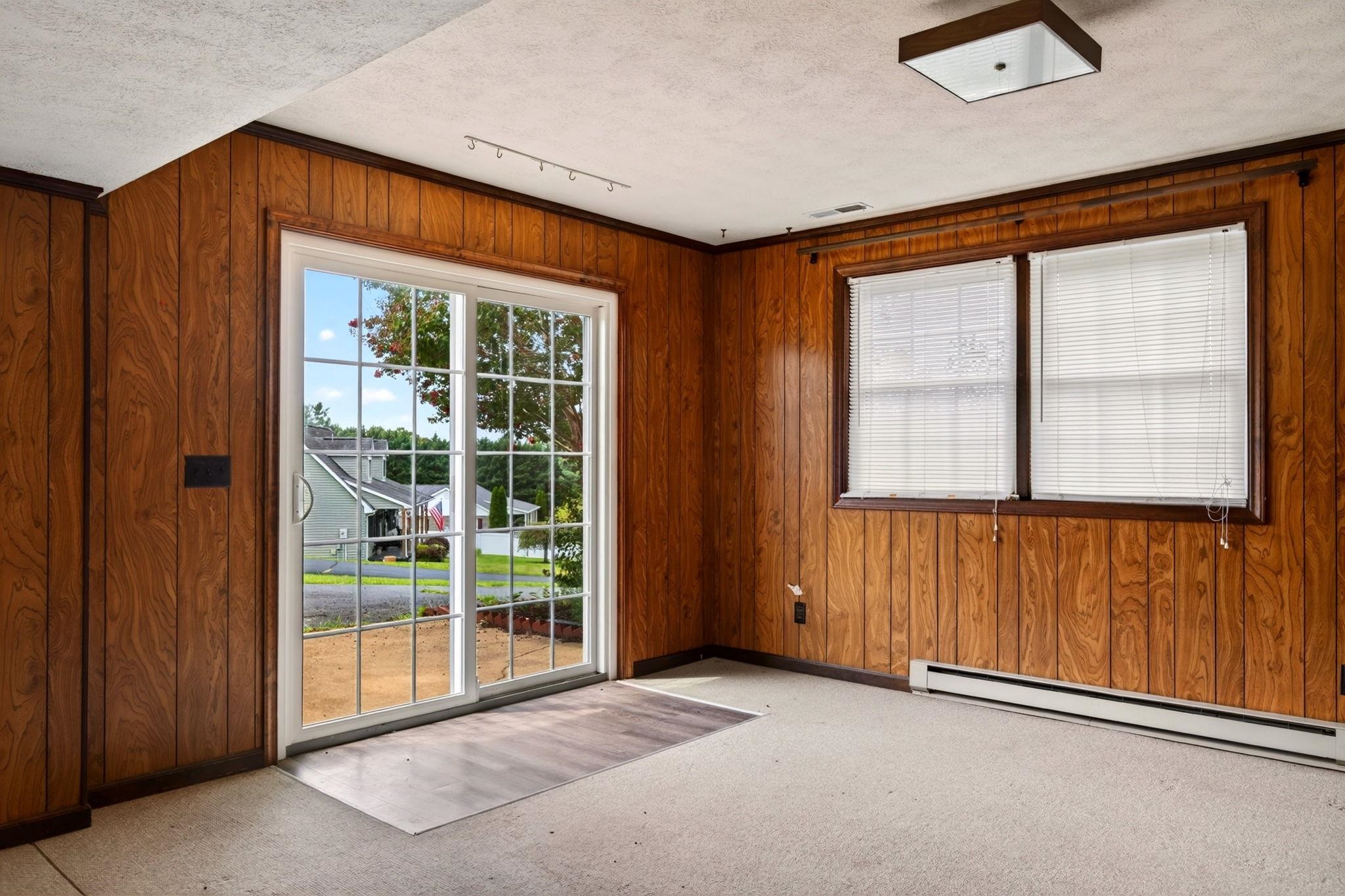 106 HILLSIDE AVE