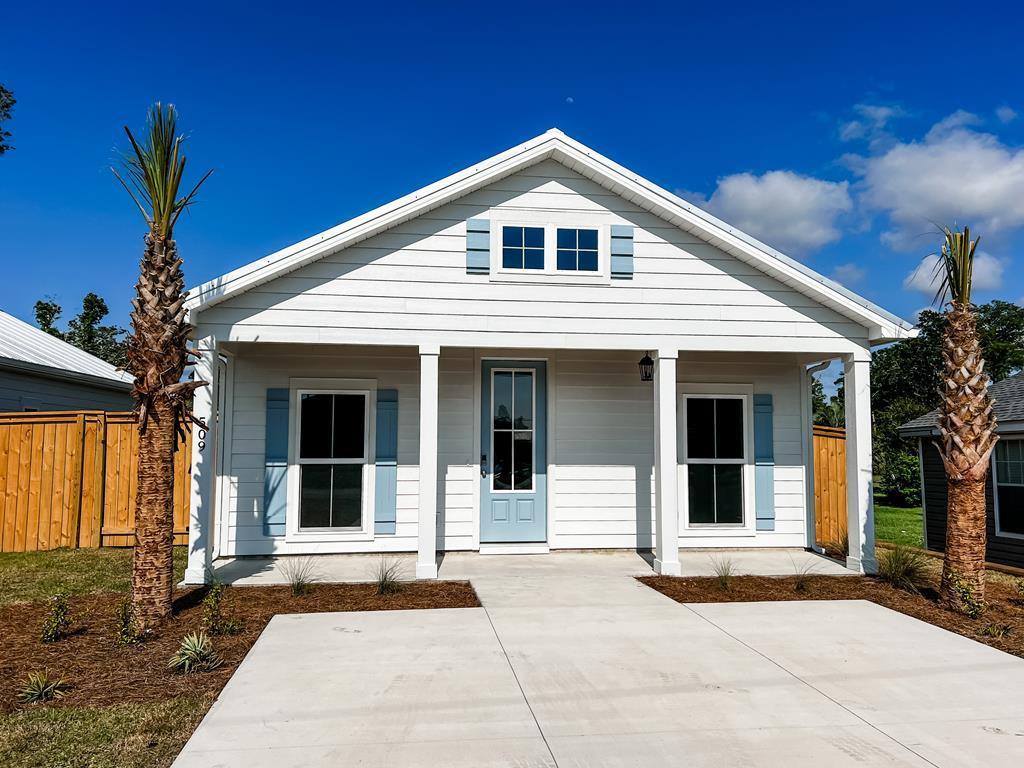 509 Woodward Ave, Port St. Joe 32456