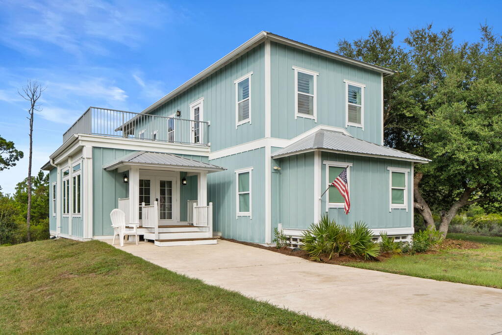 221 Sting Ray Ln, Port St. Joe 32456
