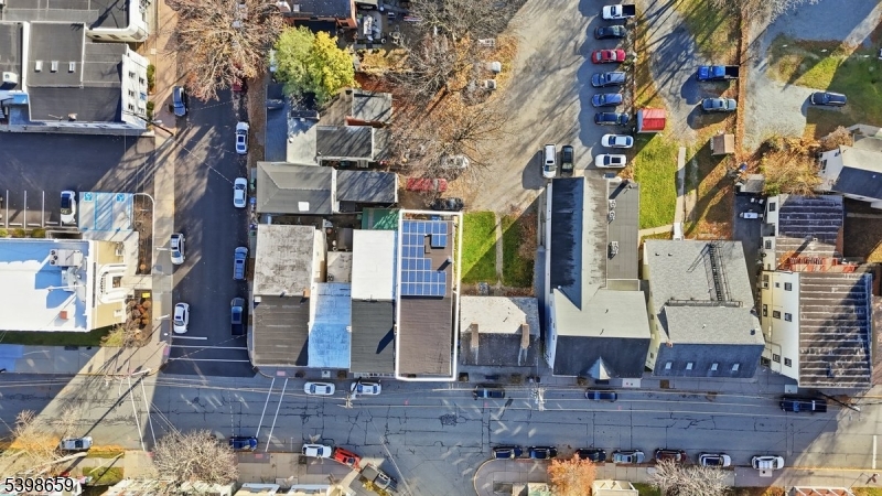 318 Front St