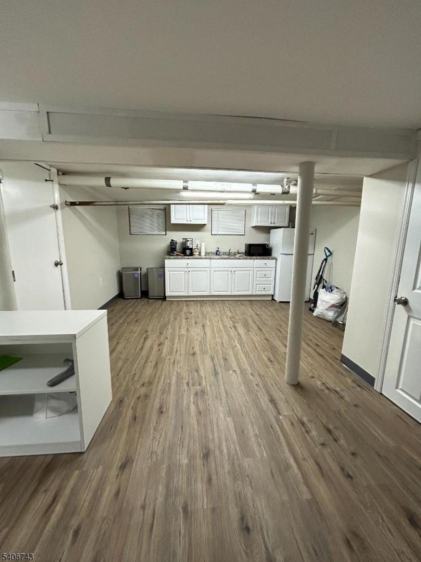 216 W Elizabeth Ave